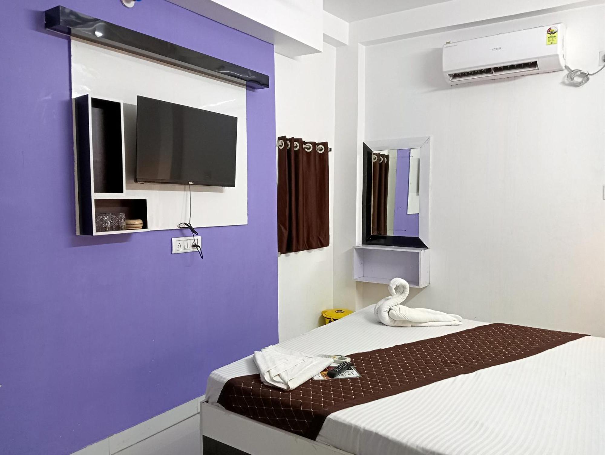 Hotel Green Leaf Calcutta Buitenkant foto